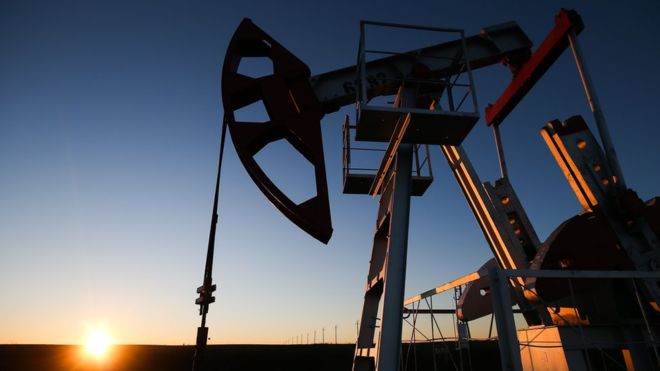 Азербайджан экспортировал нефтепродукты на 346 млн долларов
