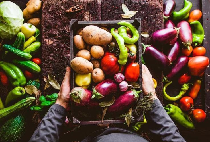 Азербайджан увеличил доход от экспорта овощей и фруктов на 14%
