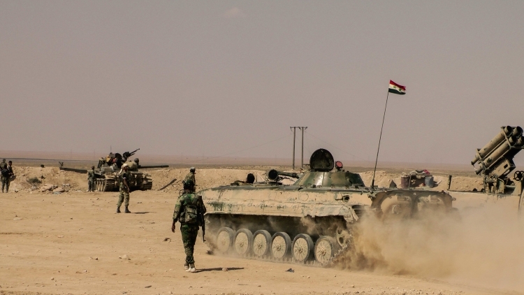 Сирийская армия впервые за пять лет вошла в Ракку - источник 
