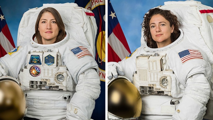 Впервые в истории космонавтики две женщины-астронавта вышли в открытый космос
