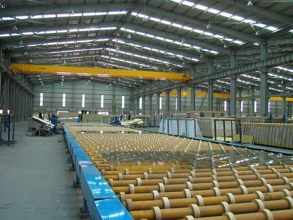В Азербайджане завершается реализация проекта стекольного завода 

