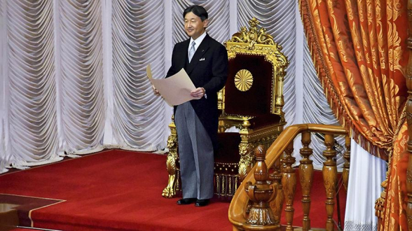 Новый император Японии взошел на престол - ВИДЕО