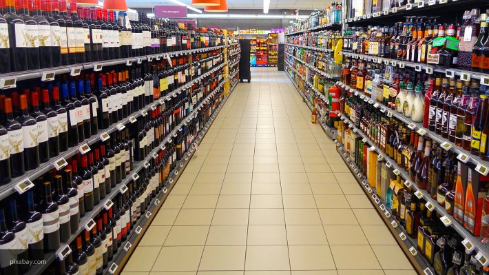 В Азербайджане повышаются акцизы на алкоголь, табак и энергетические напитки