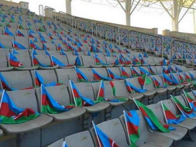 На бакинском стадионе расставили 30 тыс. флагов Азербайджана - ФОТО