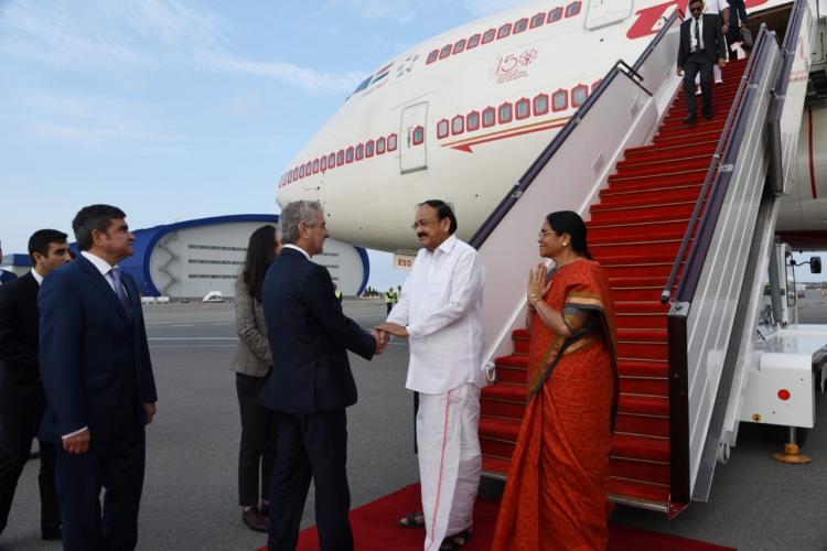 Вице-президент Индии прибыл в Баку - ФОТО