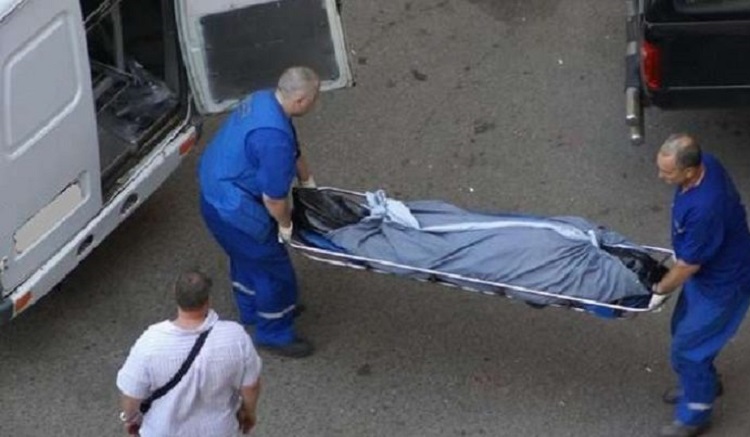 В Азербайджане в машине обнаружили тело мужчины