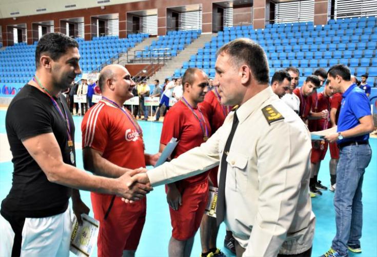 В Баку состоялся чемпионат по волейболу среди структур МЧС - ФОТО