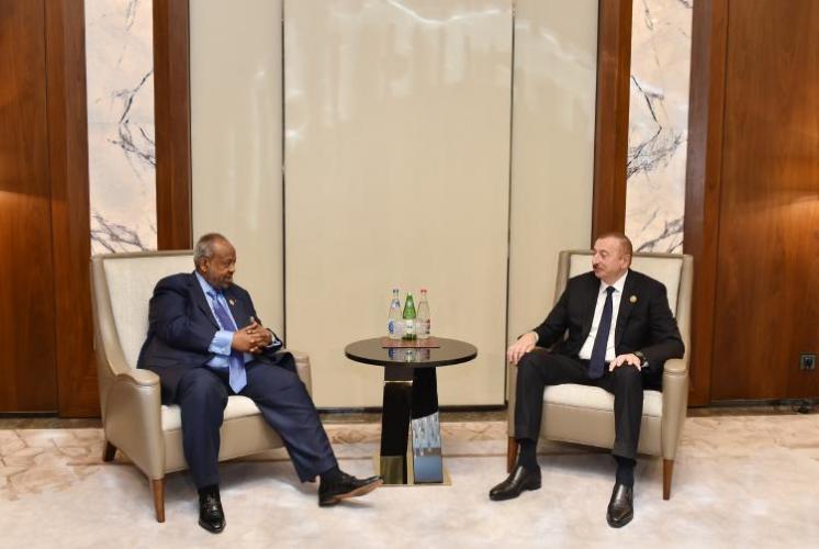 Ильхам Алиев встретился с президентом Джибути