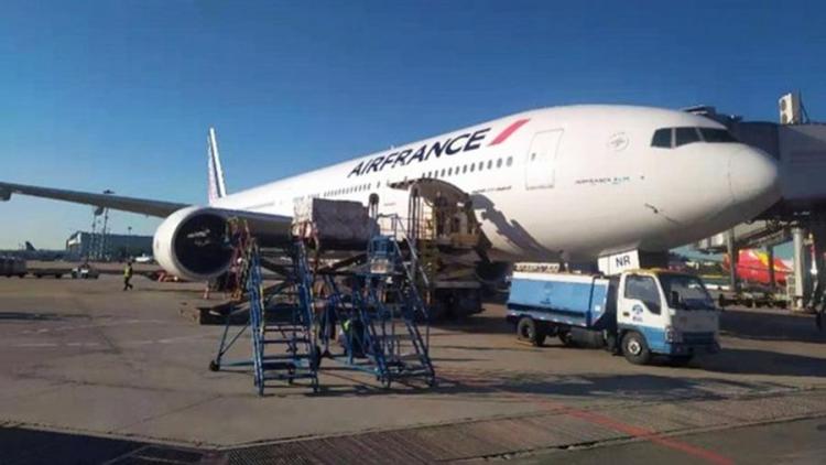 Самолет Air France вернулся в аэропорт Пекина из-за пожарной тревоги
