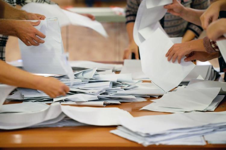 В Азербайджане на участие в муниципальных выборах обратились 4765 человек