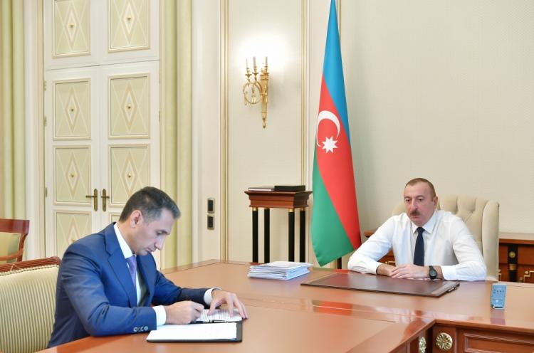 Ильхам Алиев принял председателя ОАО «Азеркосмос»
