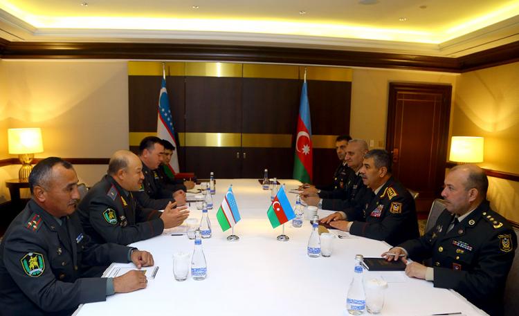 Минобороны Азербайджана и Узбекистана подписали План двустороннего военного сотрудничества