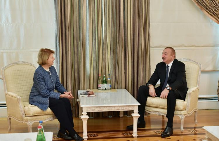 Ильхам Алиев принял торгового посланника премьера Великобритании
