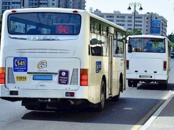 В Баку столкнулись два пассажирских автобуса, пострадали 7 человек

