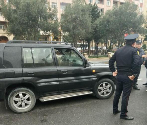 В Баку водитель скончался за рулем