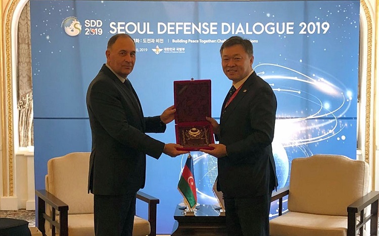 Замминистра обороны Азербайджана встретился с южнокорейским коллегой
