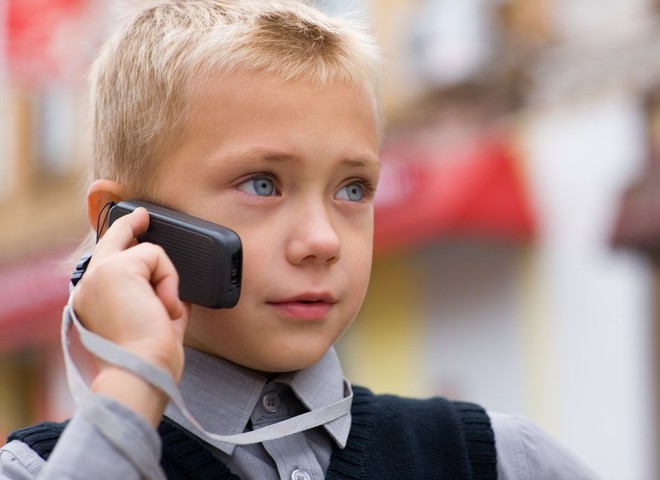 Ожидается ли в Азербайджанских школах запрет на мобильные телефоны?