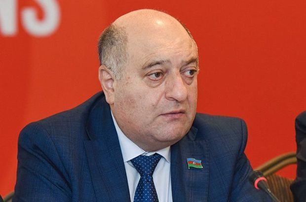 Депутат о возможности запрета в Азербайджане электронных сигарет