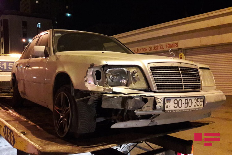 В Баку столкнулись 4 автомобиля  - ФОТО