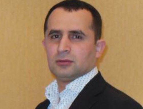 Горсуд Петербурга отменил депортацию азербайджанского блогера из страны
