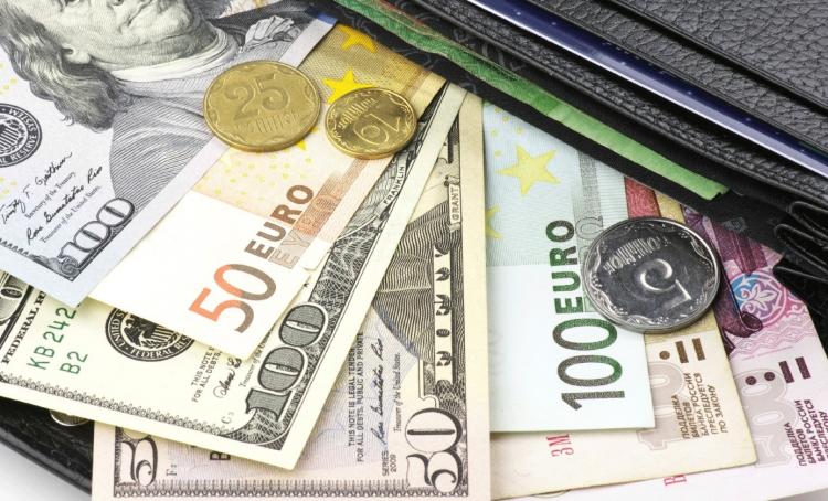 ЦБА опубликовал курс валют на 10 сентября