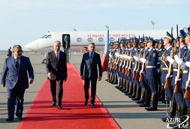 В Азербайджан прибыл вице-президент Турции