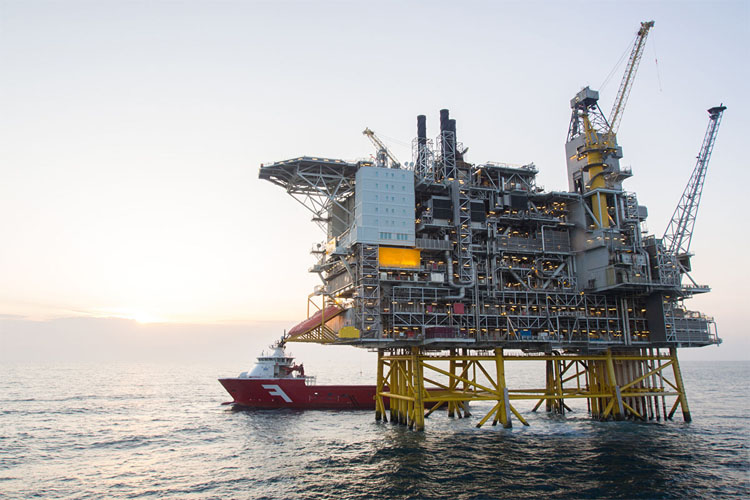 Нефть взлетела на 19%