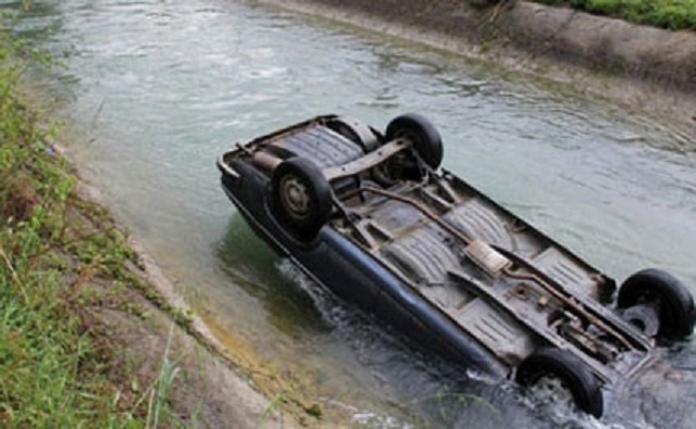 В Агдаше автомобиль упал в канал, есть погибшие
 - ОБНОВЛЕНО