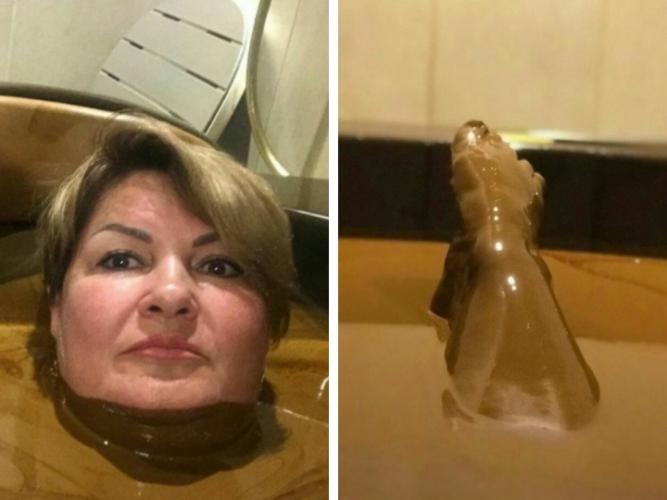 Российская чиновница извинилась за селфи в "шоколадной" ванне в Азербайджане 