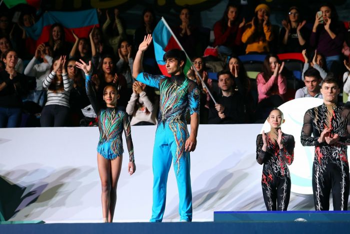 Азербайджанские акробаты выиграли серебро Кубка мира