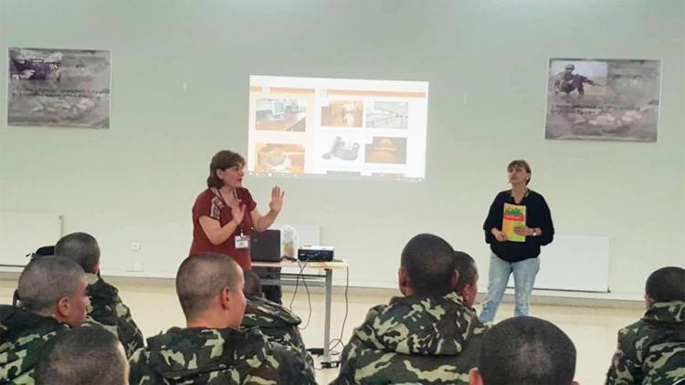 В грузинской армии призывники-азербайджанцы учат грузинский язык
