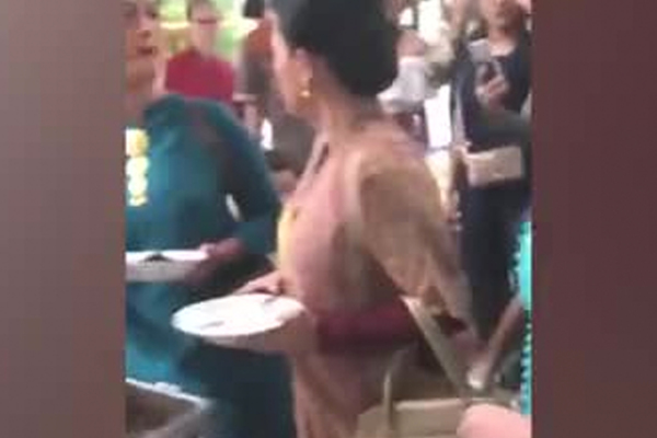 Драка женщин из-за еды на свадьбе попала на видео - ВИДЕО