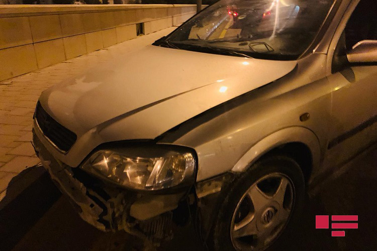В Баку столкнулись два Opel, ранен водитель - ФОТО - ВИДЕО
