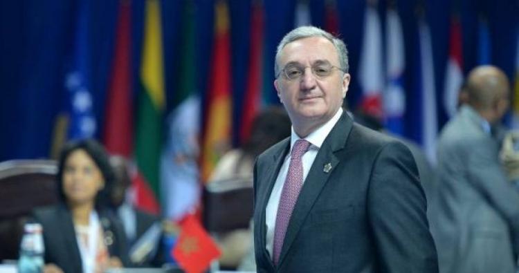 Зограб Мнацаканян: «Говорить о встрече глав Армении и Азербайджана еще рано»