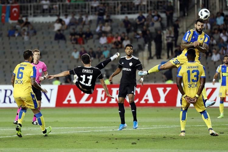 УЕФА вновь оштрафовал "Карабах"