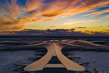 В Китае начал работу крупнейший аэропорт в мире
