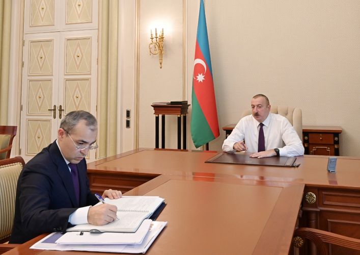 Ильхам Алиев: Все субъекты предпринимательства должны выйти из теневой экономики