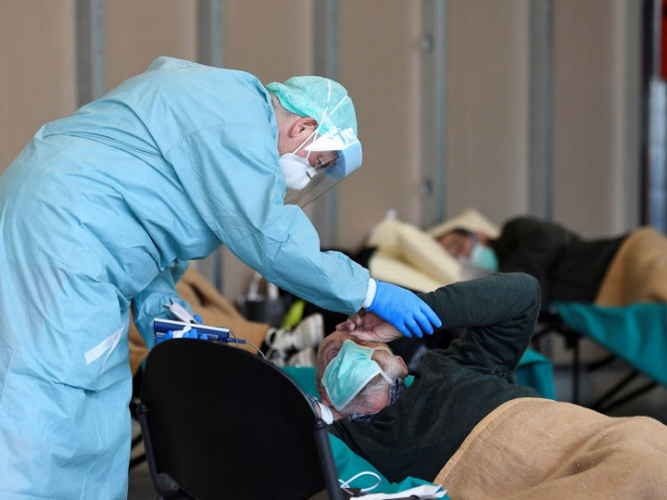 За сутки в Китае от коронавируса умерли два человека