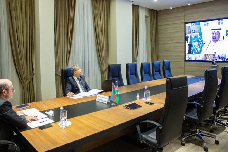 Азербайджан поддержал соглашение ОПЕК+