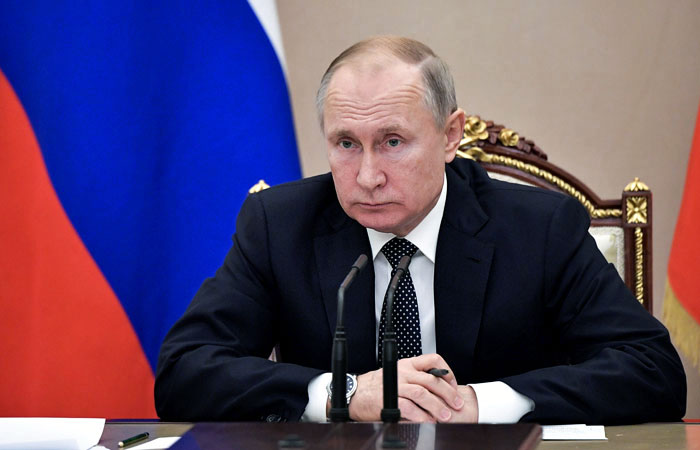 Путин заявил об ухудшении ситуации с коронавирусом в России
