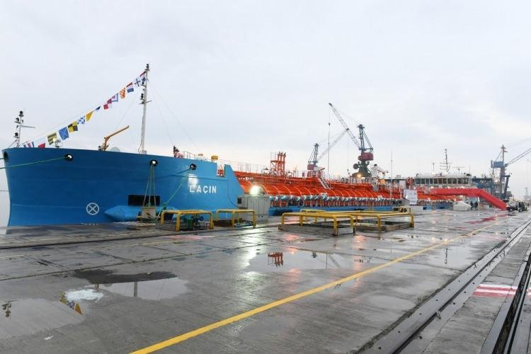 Азербайджанский танкер попал в ТОП-50 лучших судов мира

