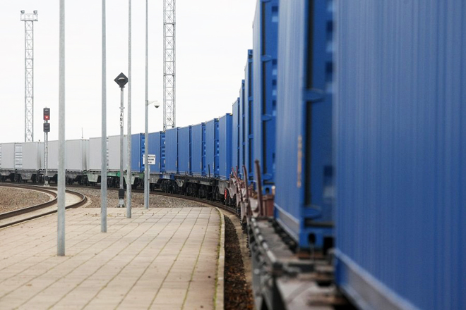 Азербайджан обеспечит бесперебойную доставку грузов контейнерами
