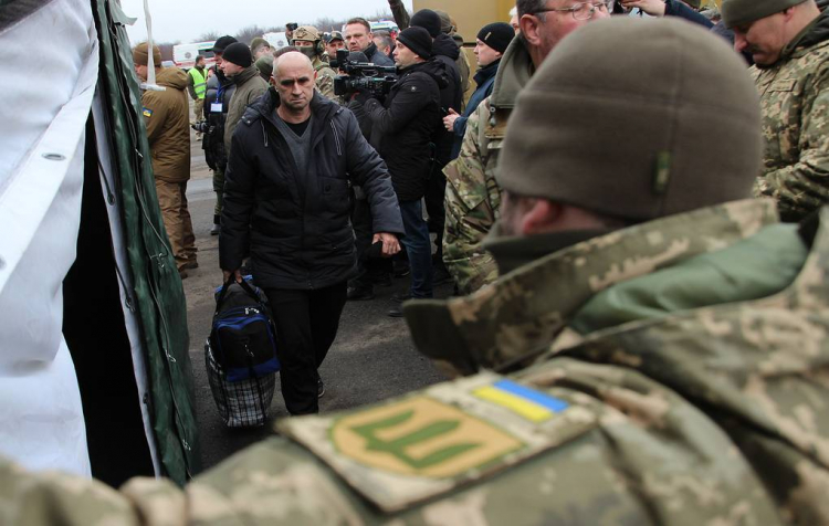 На Украине состоялся обмен пленными с Донбассом