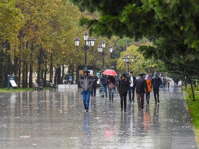 Завтра в Баку пасмурно и дождливо