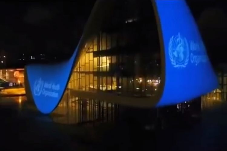 На здании Центра Гейдара Алиева был спроецирован флаг ВОЗ - ФОТО