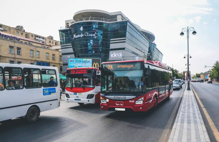 За 2020 году автомобильным транспортом в Азербайджане перевезено 388,3 млн пассажиров
