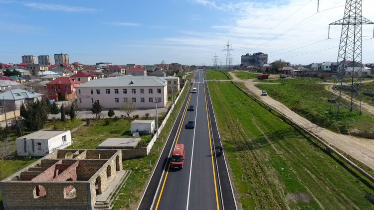 В Абшеронском районе Баку ремонтируются улицы и дороги - ФОТО