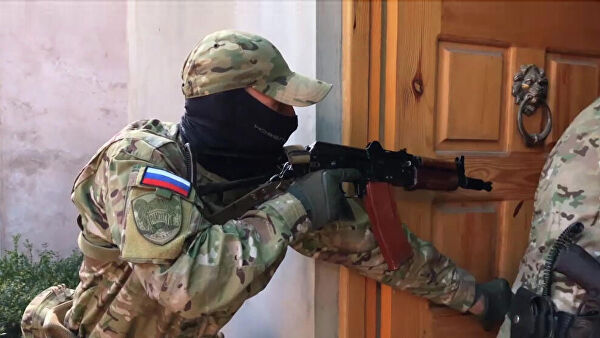 В Тюменской области России предотвратили массовое убийство в учебном заведении
 - ФОТО