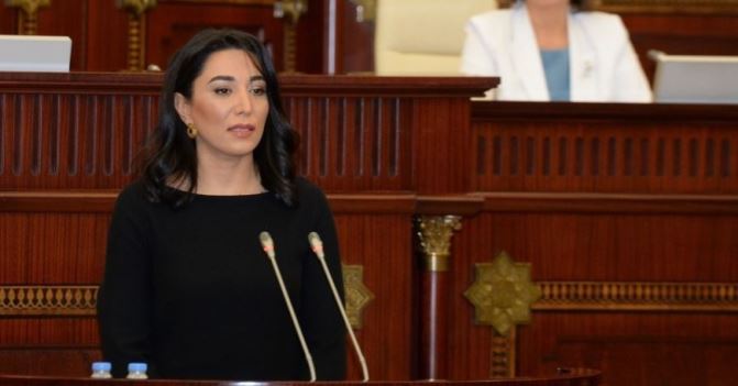 Омбудсмен предложила внести изменения в Уголовный и Семейный кодексы Азербайджана
