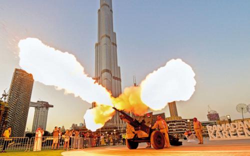 В Дубае установлены "пушки Рамадана"
